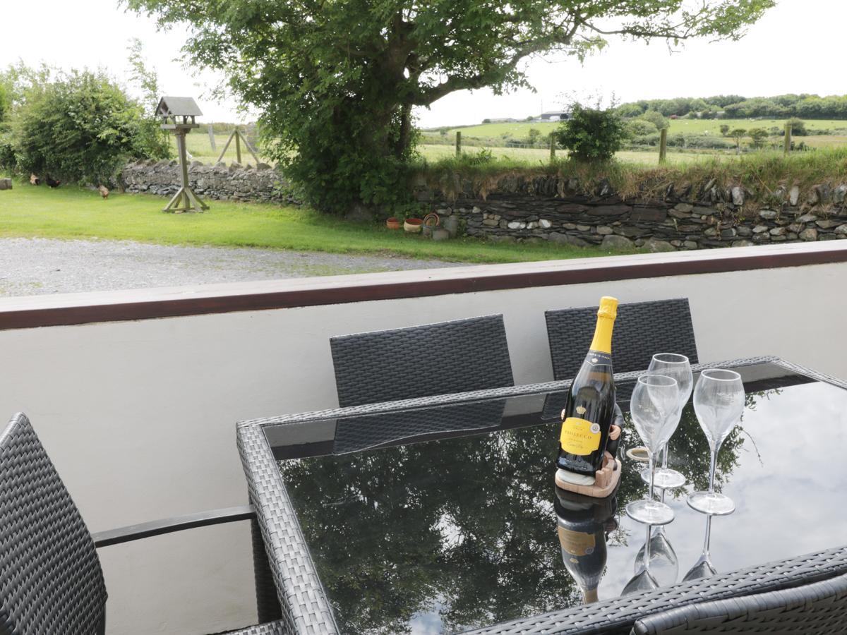 Bodegri Cottage Llanfflewyn Экстерьер фото